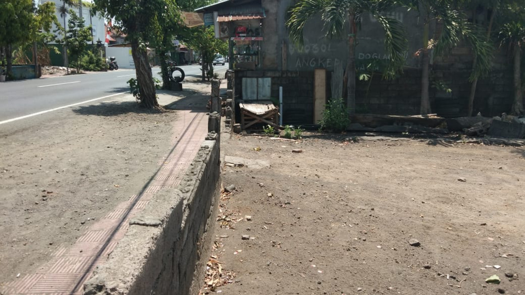 Land for sale main road Lovina