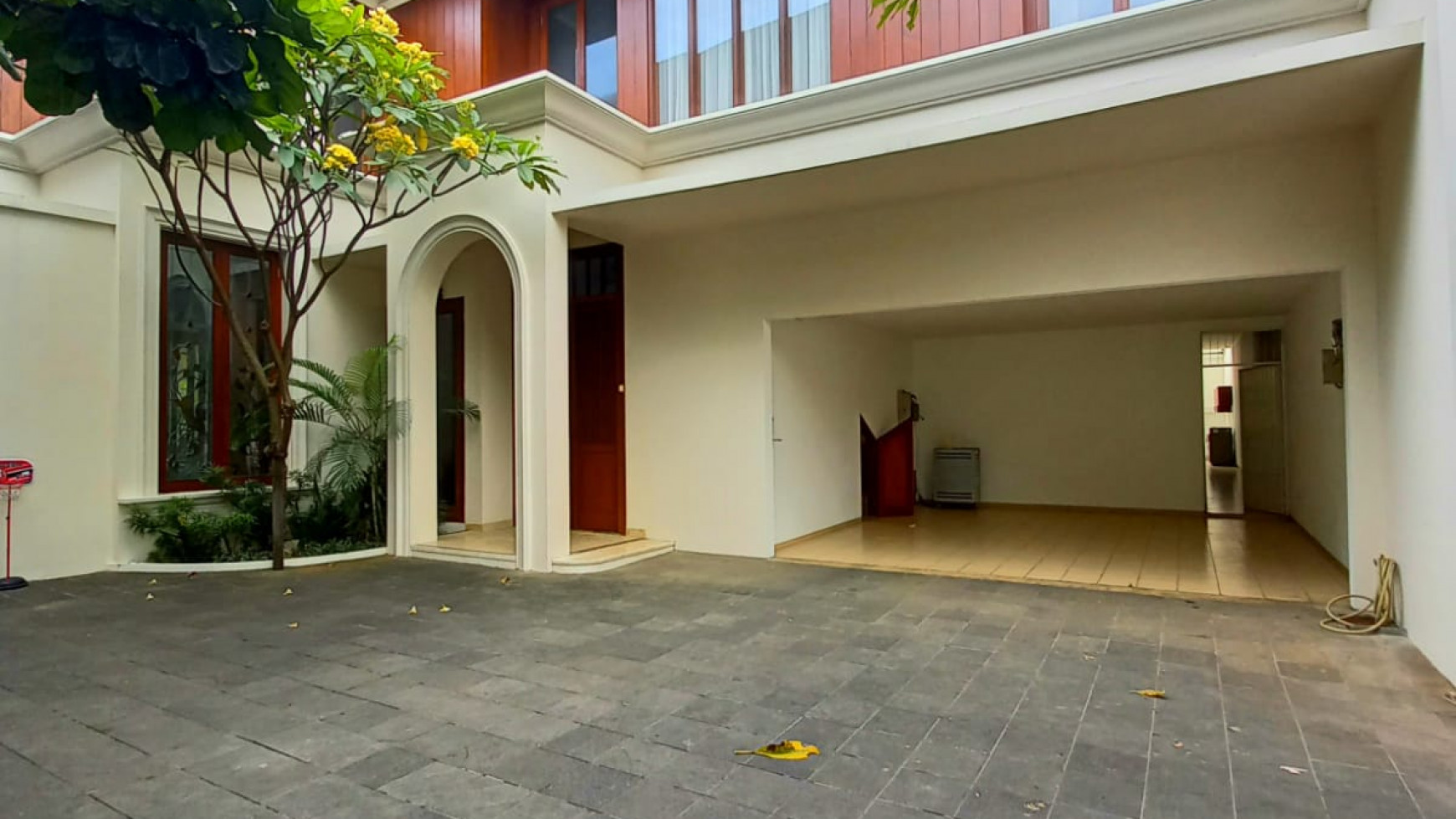 Beautiful compound located at cipete close to Kemang