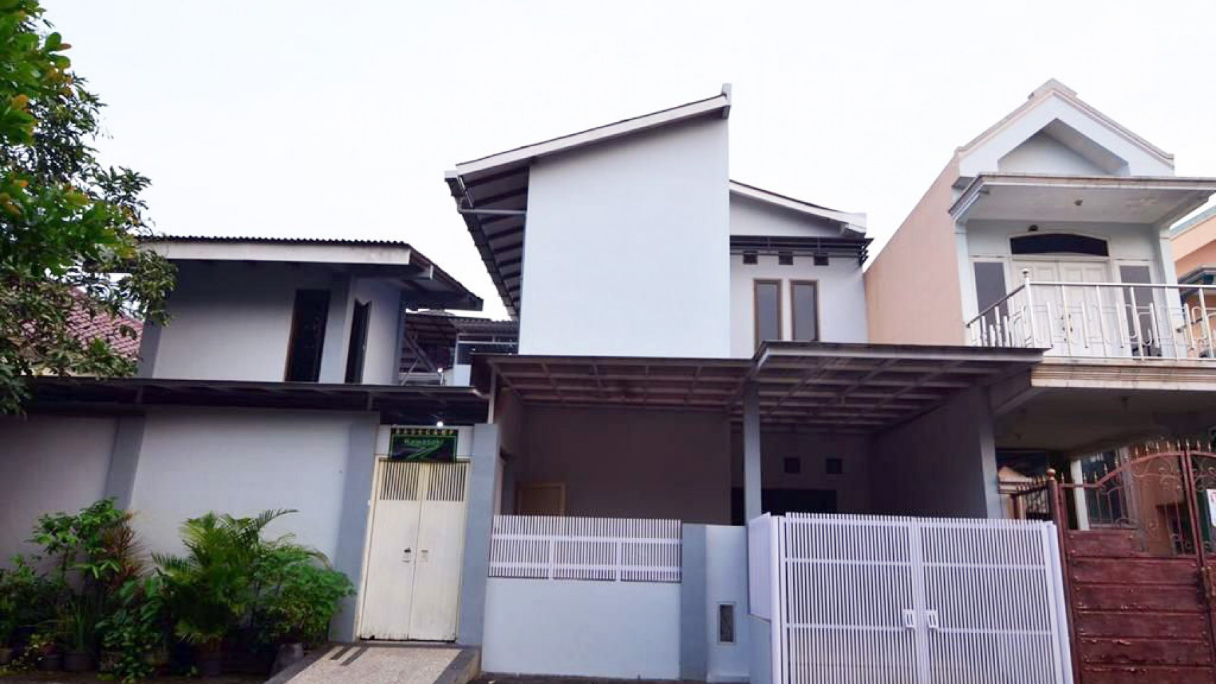 Rumah di Puri Surya Jaya - Cluster Taman Paris, Minimalis, Siap Huni