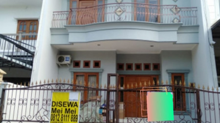 Disewakan : Rumah Rapih Terawat