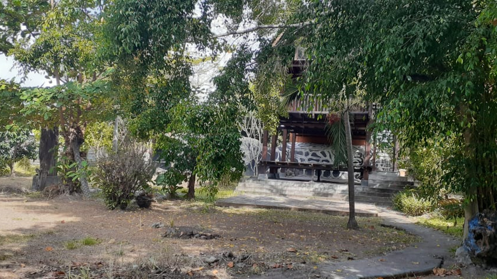 SINGARAJA BEACHFRONT VILLA