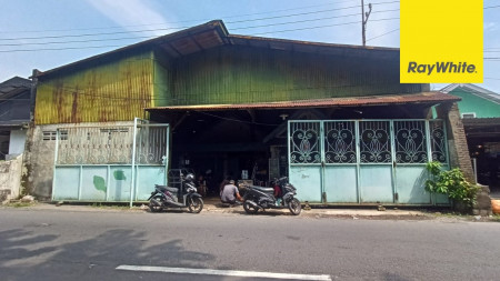 Rumah di Jl Mulyorejo Dekat Merr Kalijudan, Surabaya