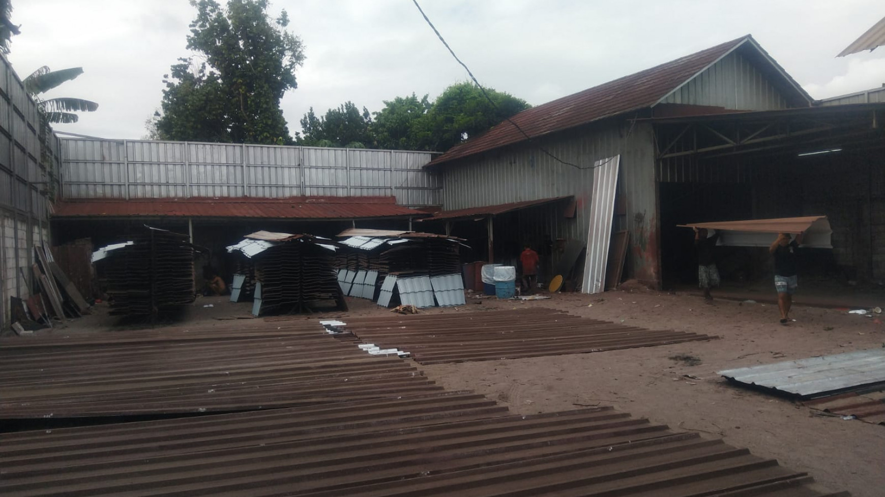 Gudang Siap Pakai Jatisampurna, Bekasi