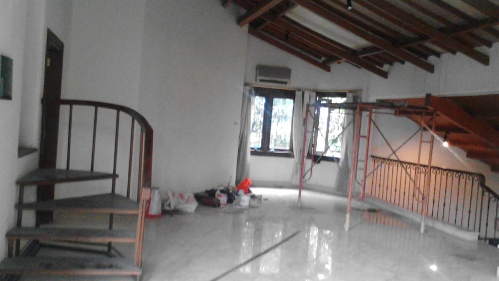 Rumah Luas dan Nyaman, Pejaten Barat, Dekat Kemang