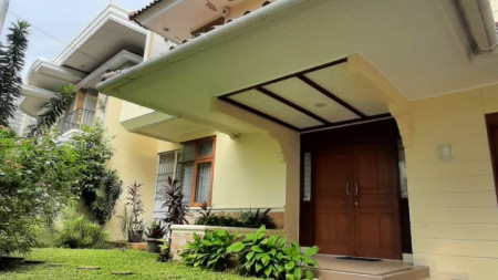 RUMAH IAP HUNI -JALAN LAPANG- ASRI -PONDOK INDAH 