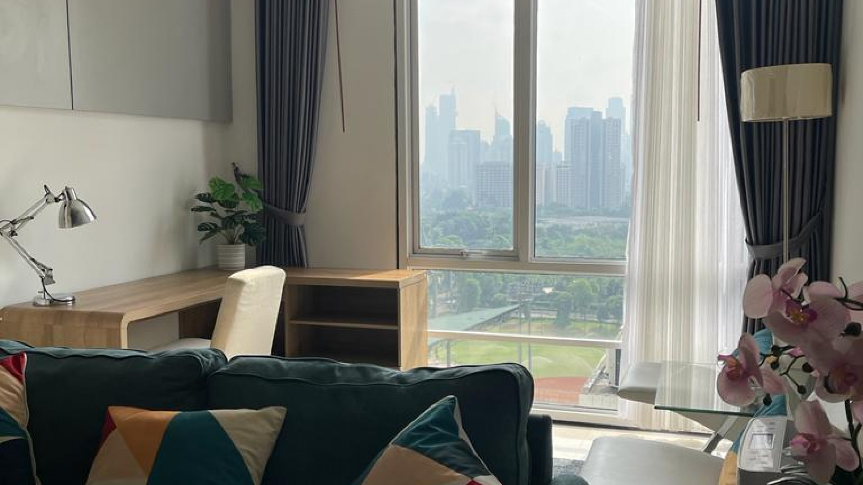 Apartemen Fully Furnished bagus, siap huni di Sudirman 