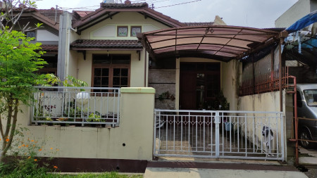 Rumah di Nusasari, Cimahi 