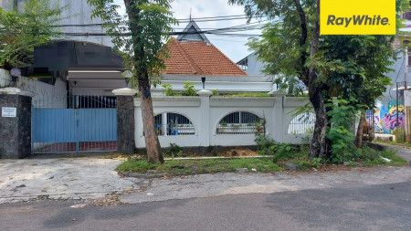 Rumah SHM Pusat Kota di Jl Tumapel, Tegalsari, Surabaya