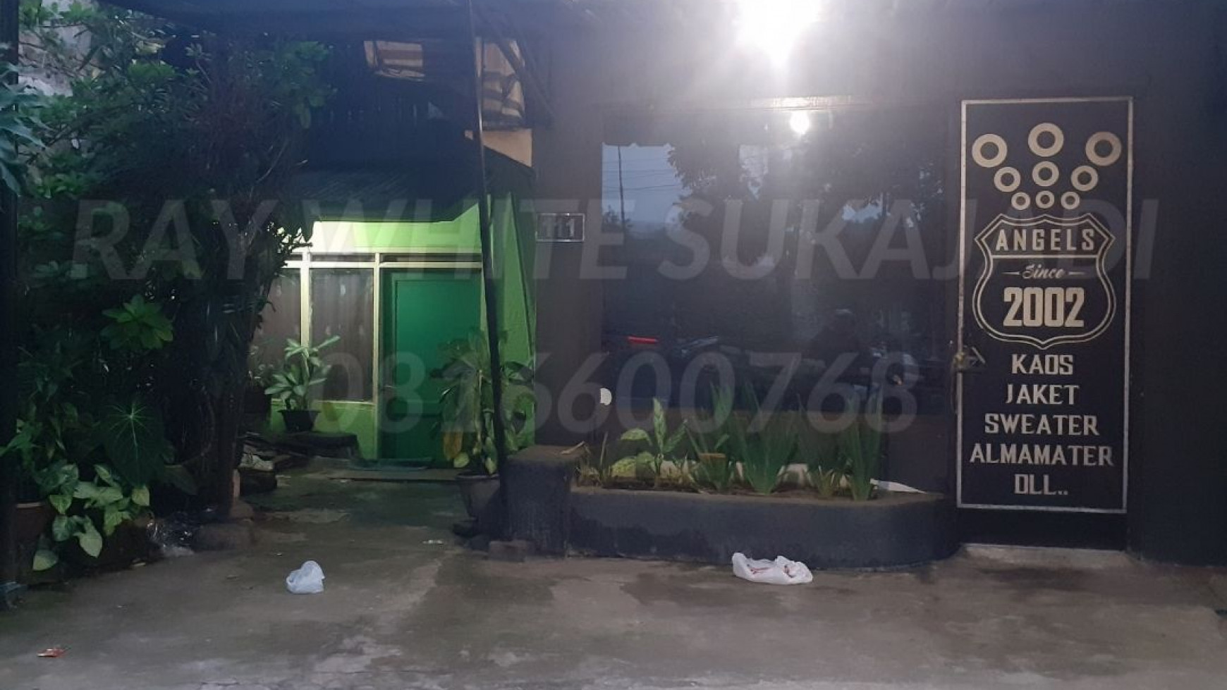 Dijual Rumah & Tempat Usaha di Mainroad Surapati