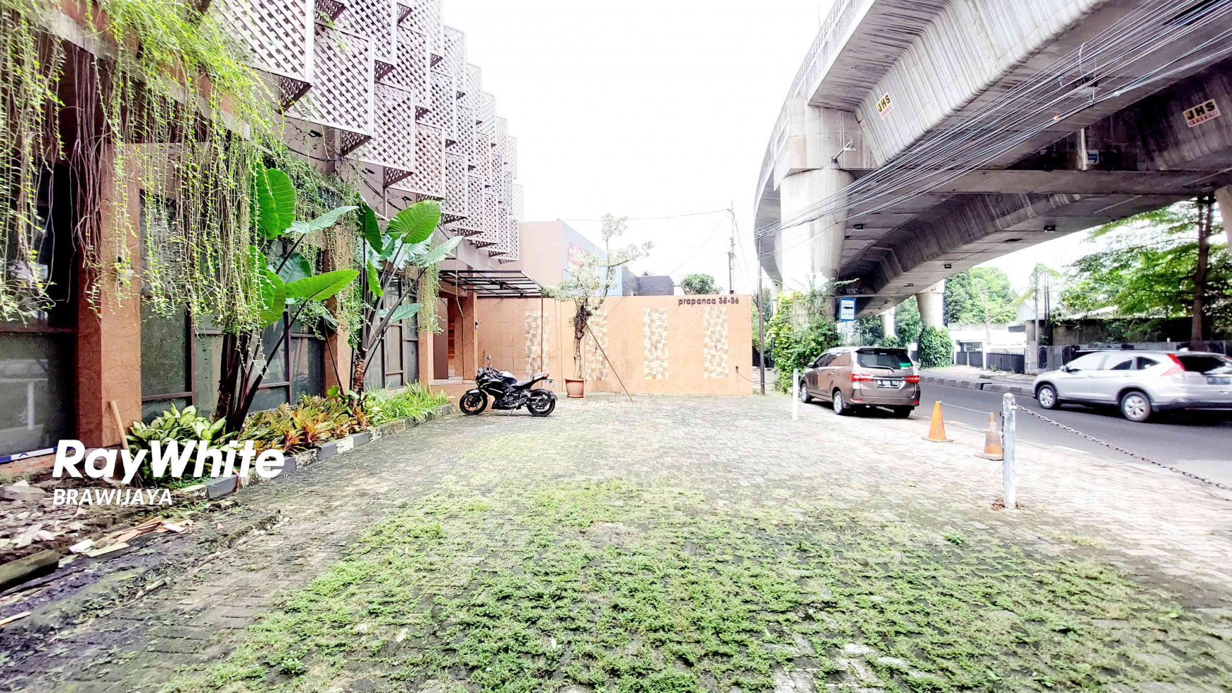 DIJUAL CEPAT MINI BUILDING DI JL PRAPANCA RAYA, KEBAYORAN BARU, DI BAWAH HARGA NJOP, SHM