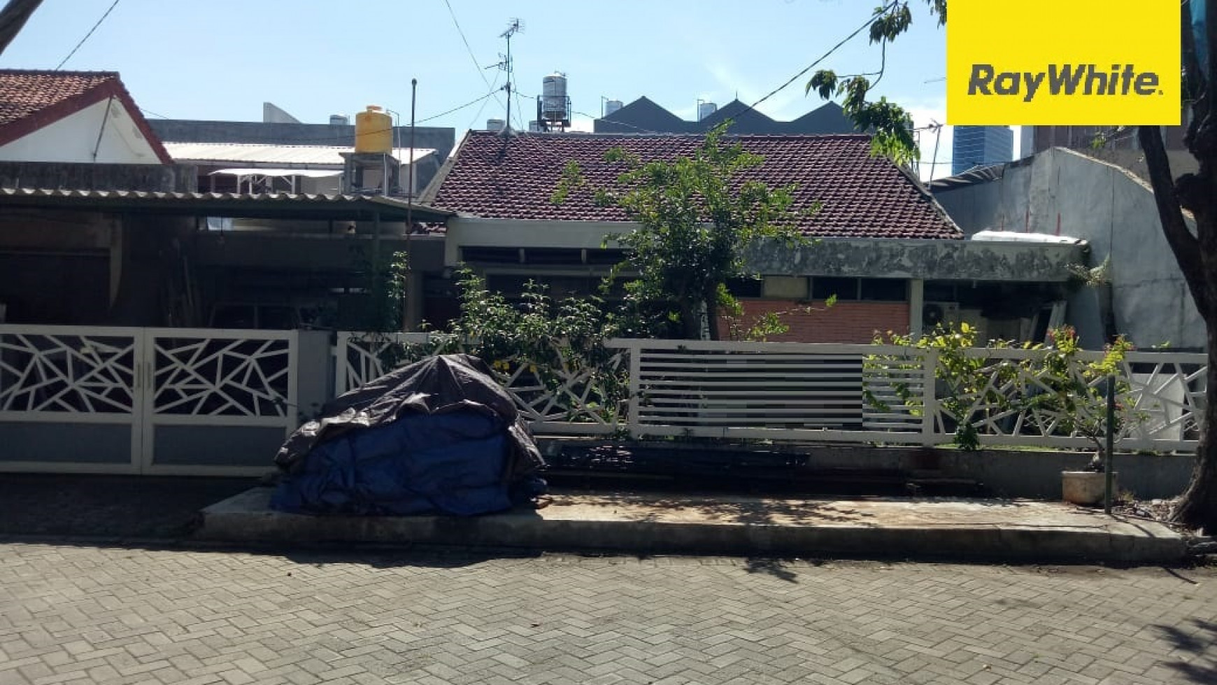 Rumah di Jalan Kendangsari, Surabaya