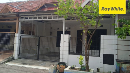 Rumah di Taman Wiyung Indah Barat, Surabaya