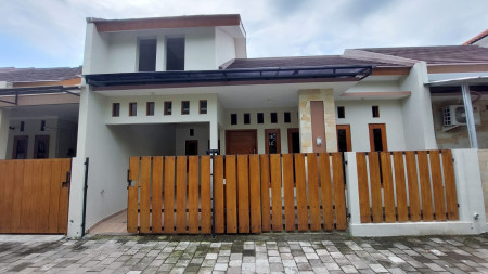 Rumah Minimalis Dalam Cluster Di Jl Parangtritis Km 4.5 Dekat Ringroad Selatan