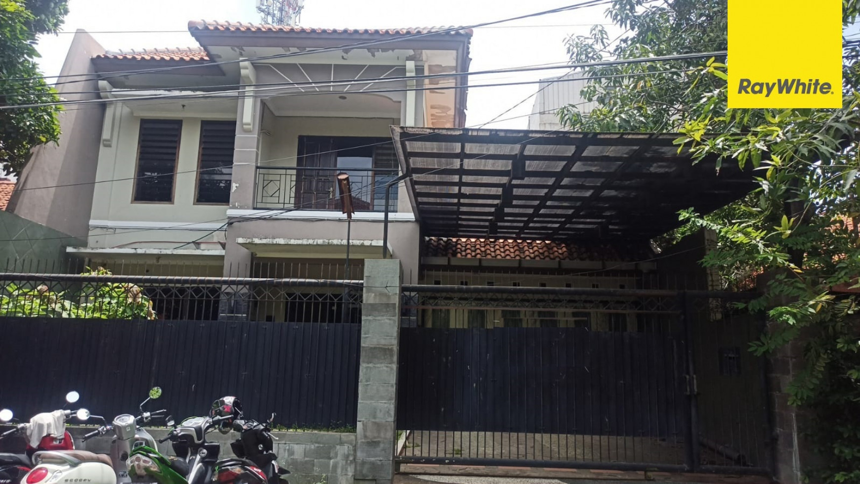 Rumah 2 lantai di Ngagel Jaya Utara, Surabaya