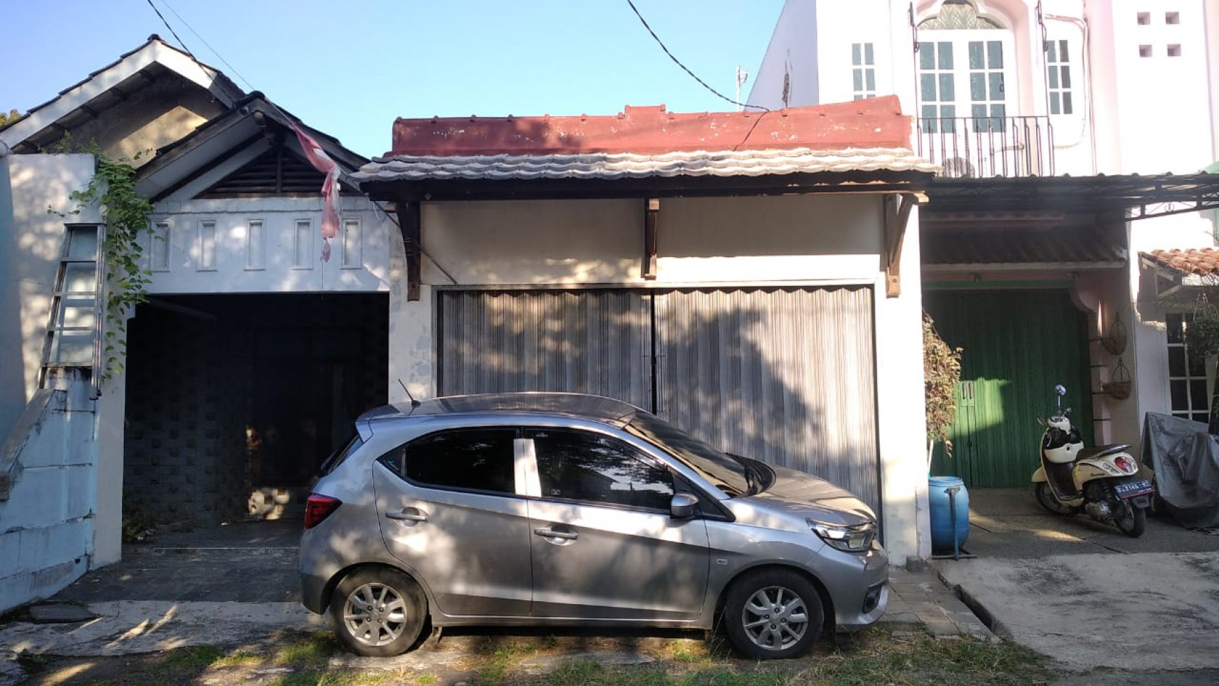 Rumah Minimalis Dalam Perumahan Taman Pulomas Cirebon Cocok Untuk