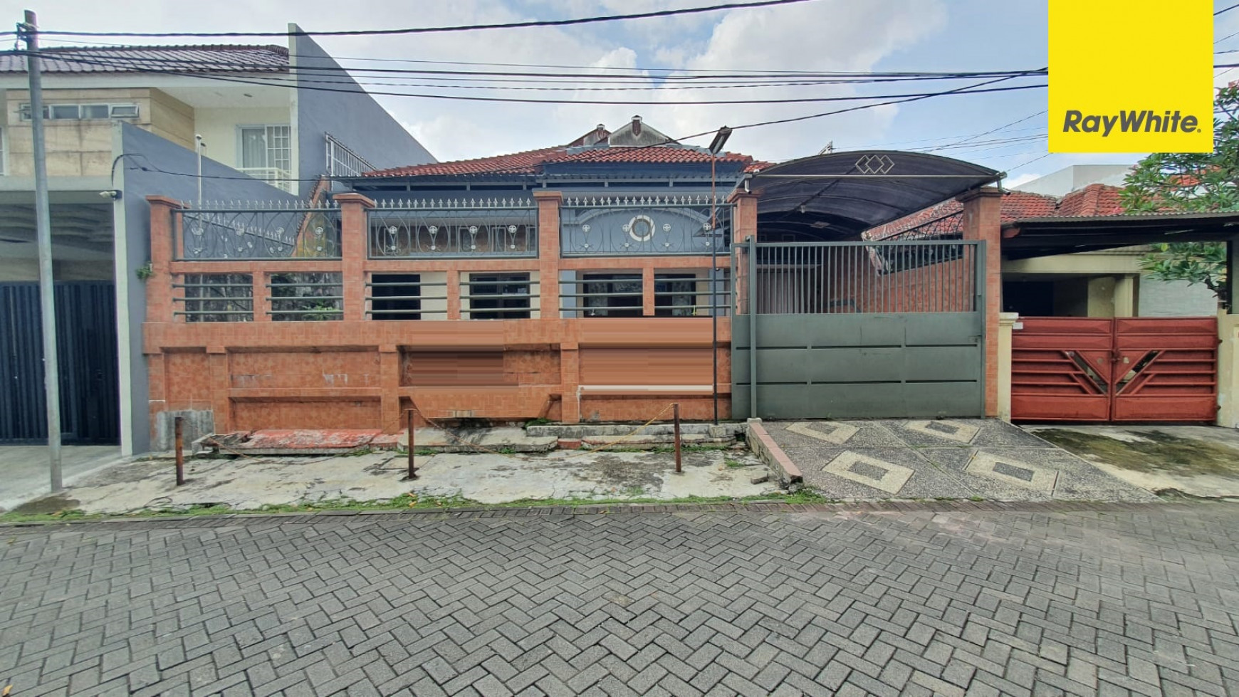 Rumah di Darmo Permai Selatan, Surabaya