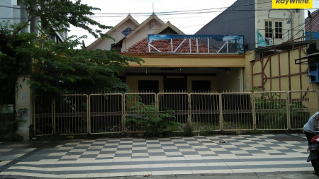 Rumah di Jalan Progo, Darmo, Surabaya