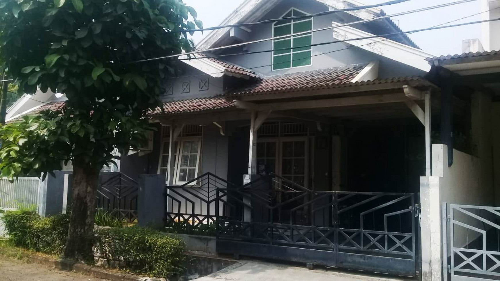 Rumah siap huni ,lokasi ok Di Bintaro Jaya 5.