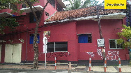 Ruko 3 lantai Pusat Kota di Jl Sono Kembang Surabaya