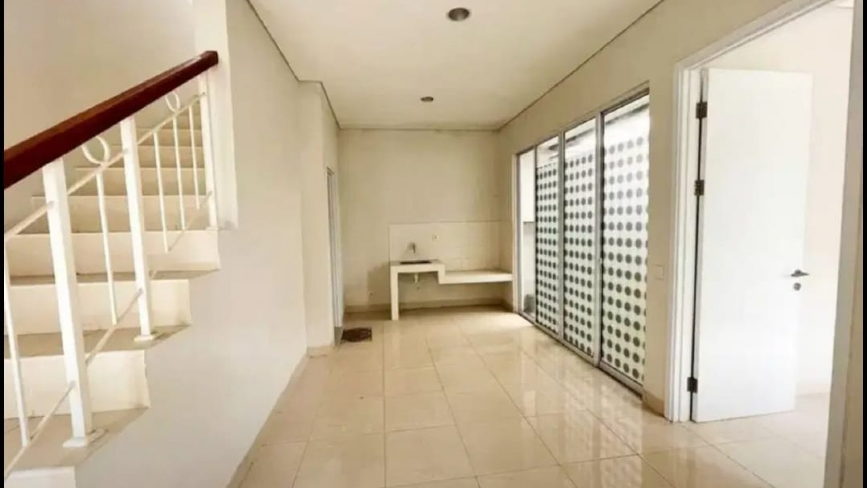 Rumah Vanya Park Cluster Azura