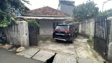 Dijual Rumah Tua Hitung Tanah Di Kebon Kacang Jakarta Pusat