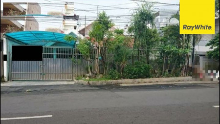 Rumah di Raya Kupang Baru, Surabaya