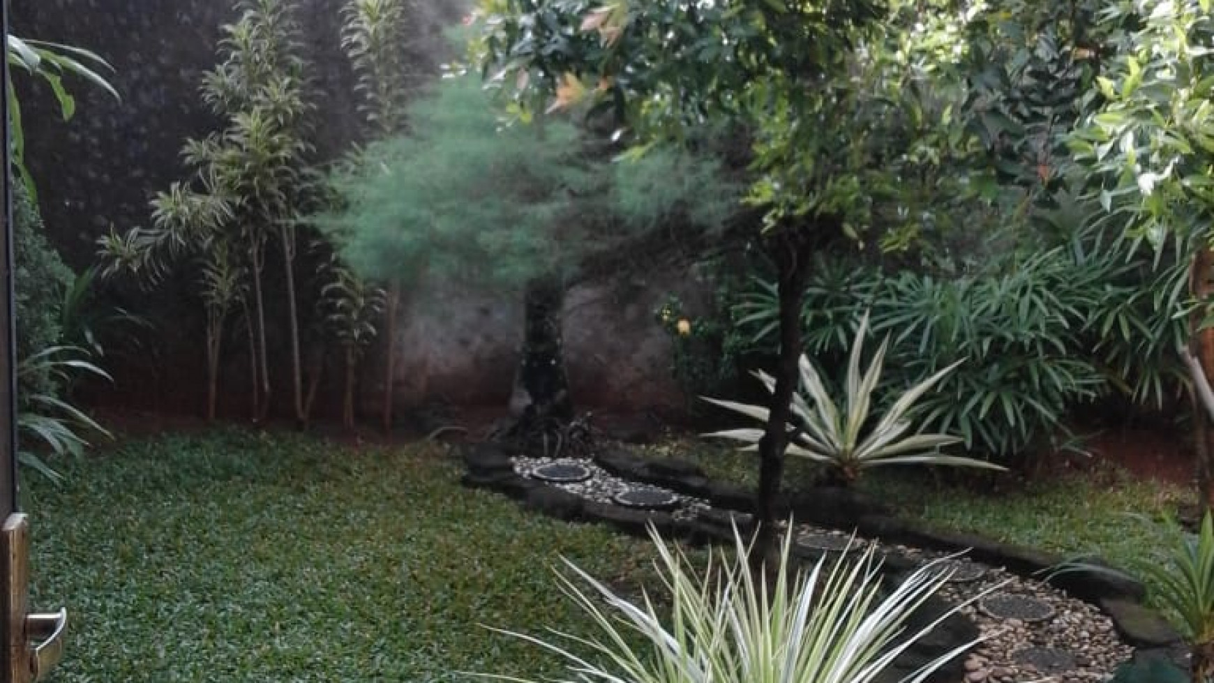 Rumah di Cluster Garden Terrace dekat dengan Sekolah Notre dame.