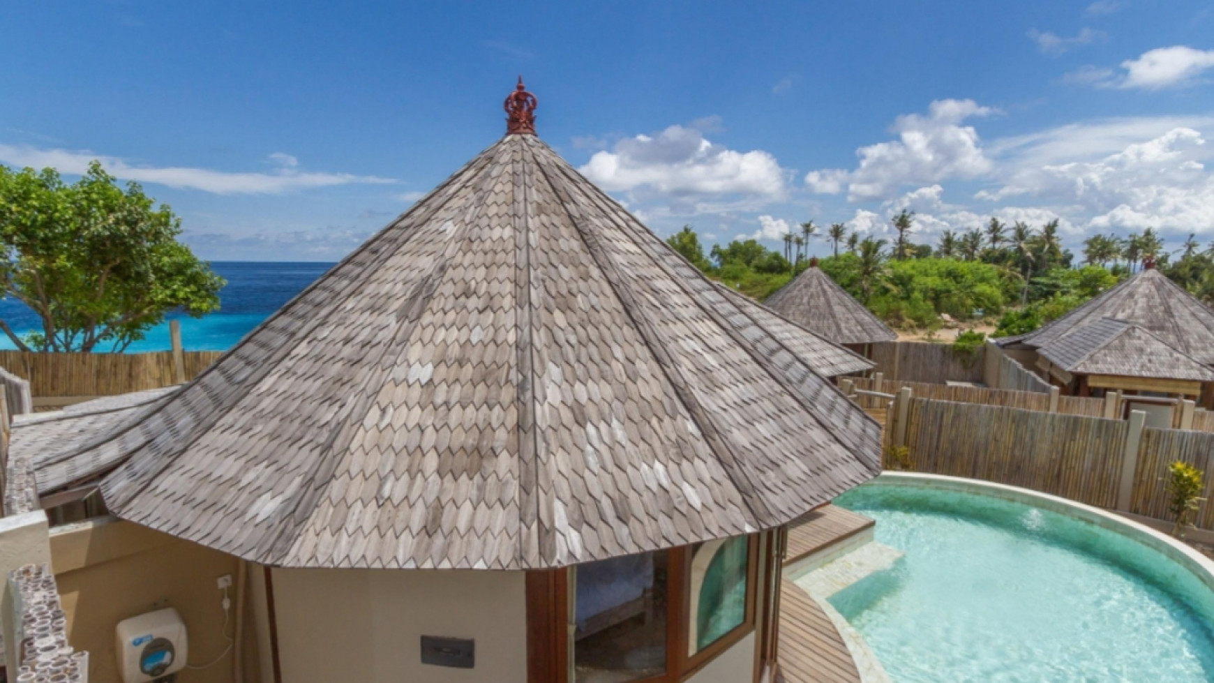 Dijual Vila Resort Mewah di Nusa Ceningan, Bali