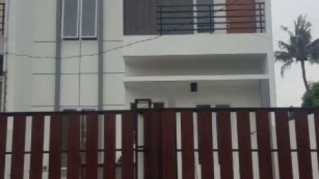 Rumah Baru Minimalis di Kebayoran Lama Jakarta Selatan