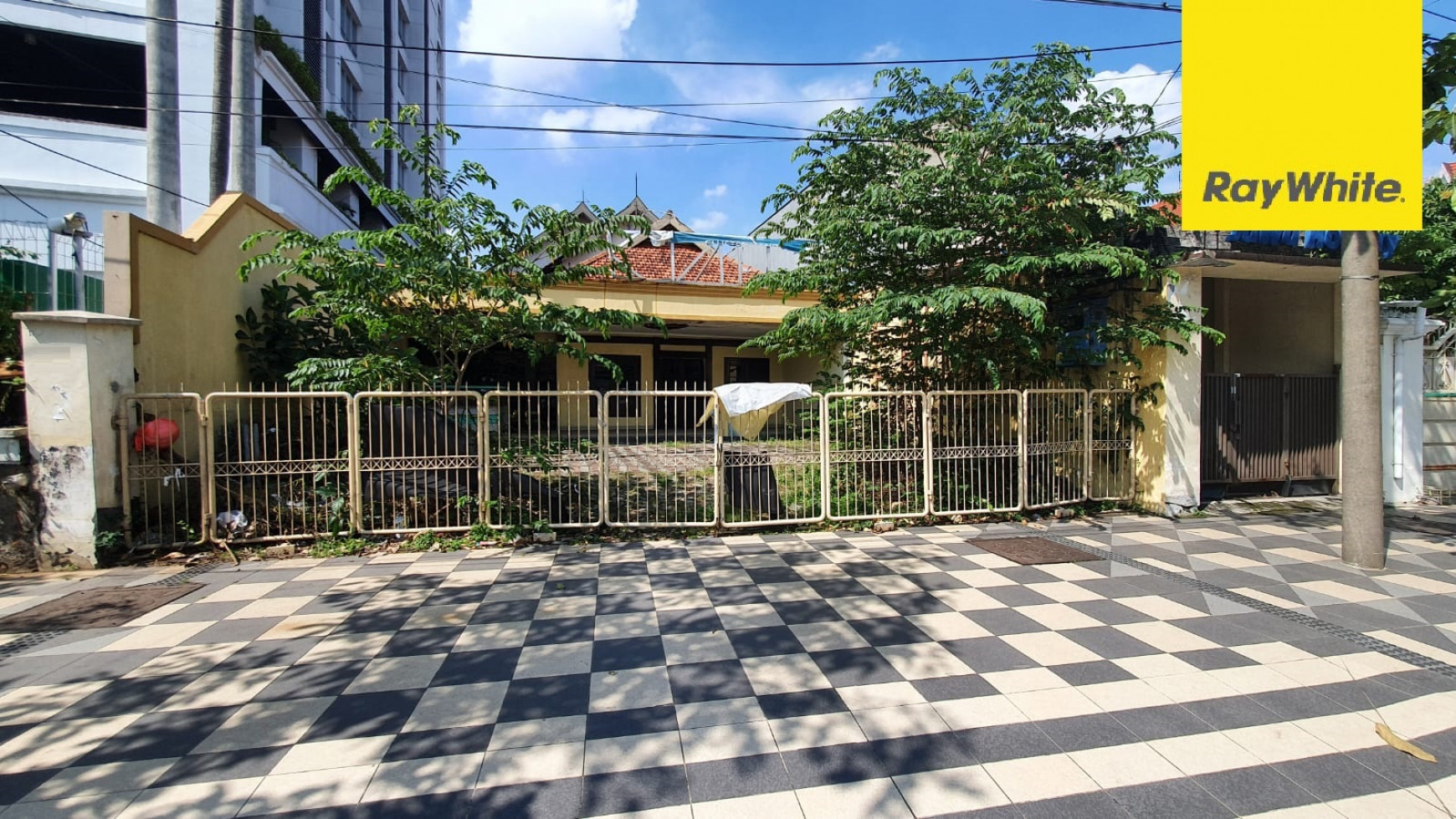 Rumah di Jalan Progo, Darmo, Surabaya