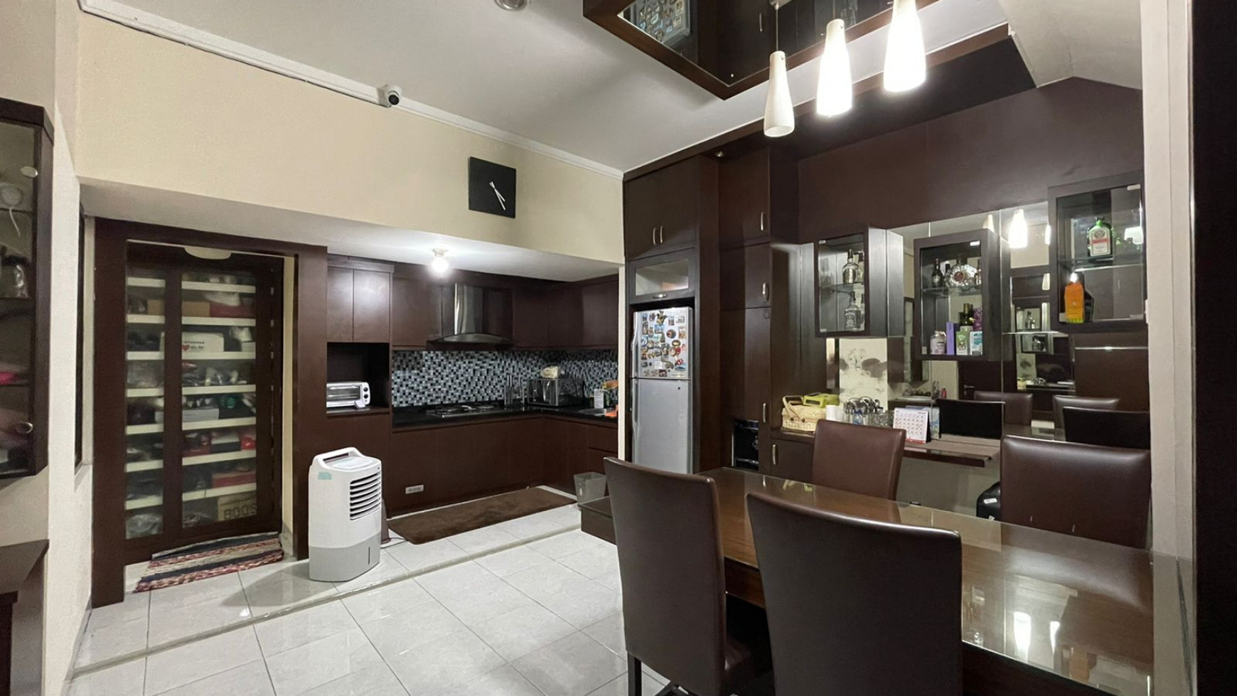 Rumah Siap Huni, Hunian Nyaman dan Asri @Emerald Terrace, Bintaro