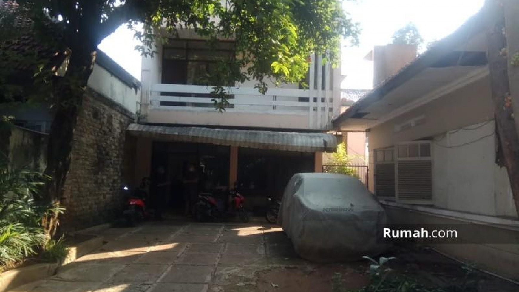 Rumah hitung tanah siap bangun area menteng jakpus 