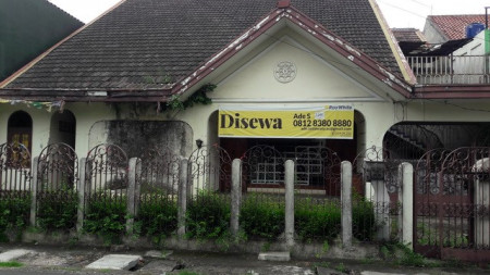 Rumah tua dijual di Guntur Raya