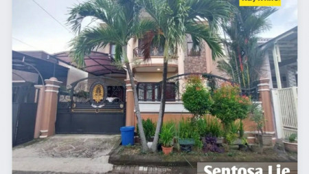 Dijual Rumah Babatan Pratama Wiyung Sby - SEMI Furnished - Rangka Galvalum - Taman Depan + Belakang Asri + PAGAR