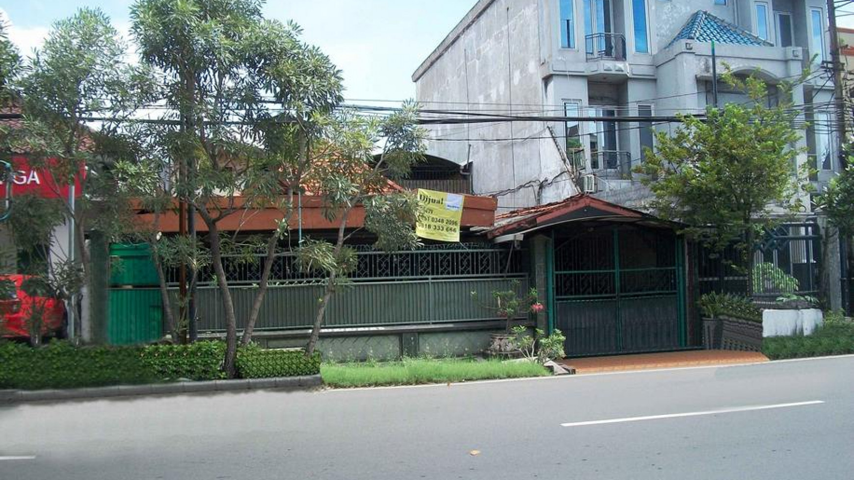 Rumah di Raya Perak Barat, Nol Jalan, Cocok untuk Kantor / Resto / Klinik / Showroom dsb