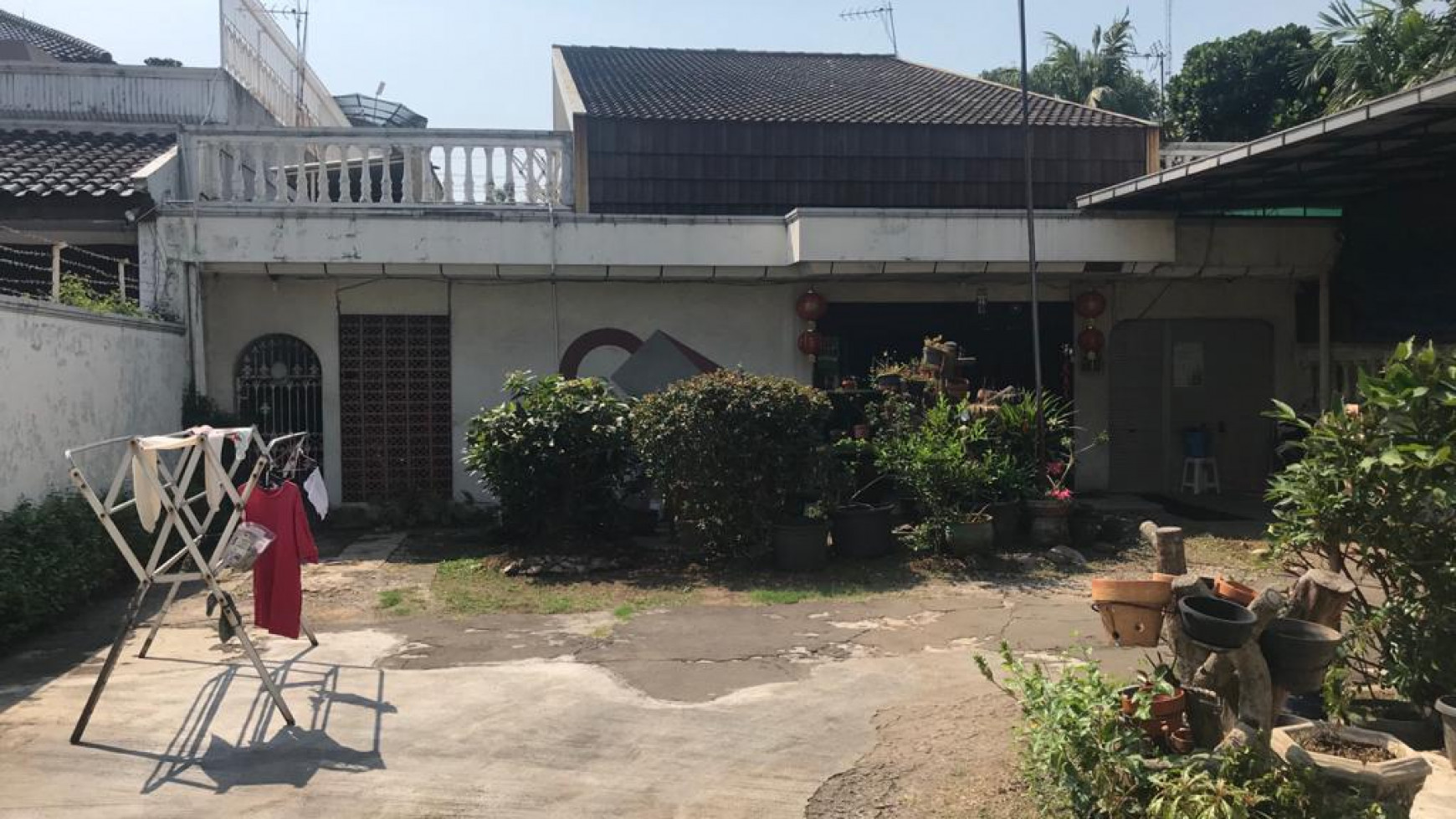 RUMAH PNGGIR JALAN BISA UNTUK USAHA. -JUAL HITUNG TANAH.