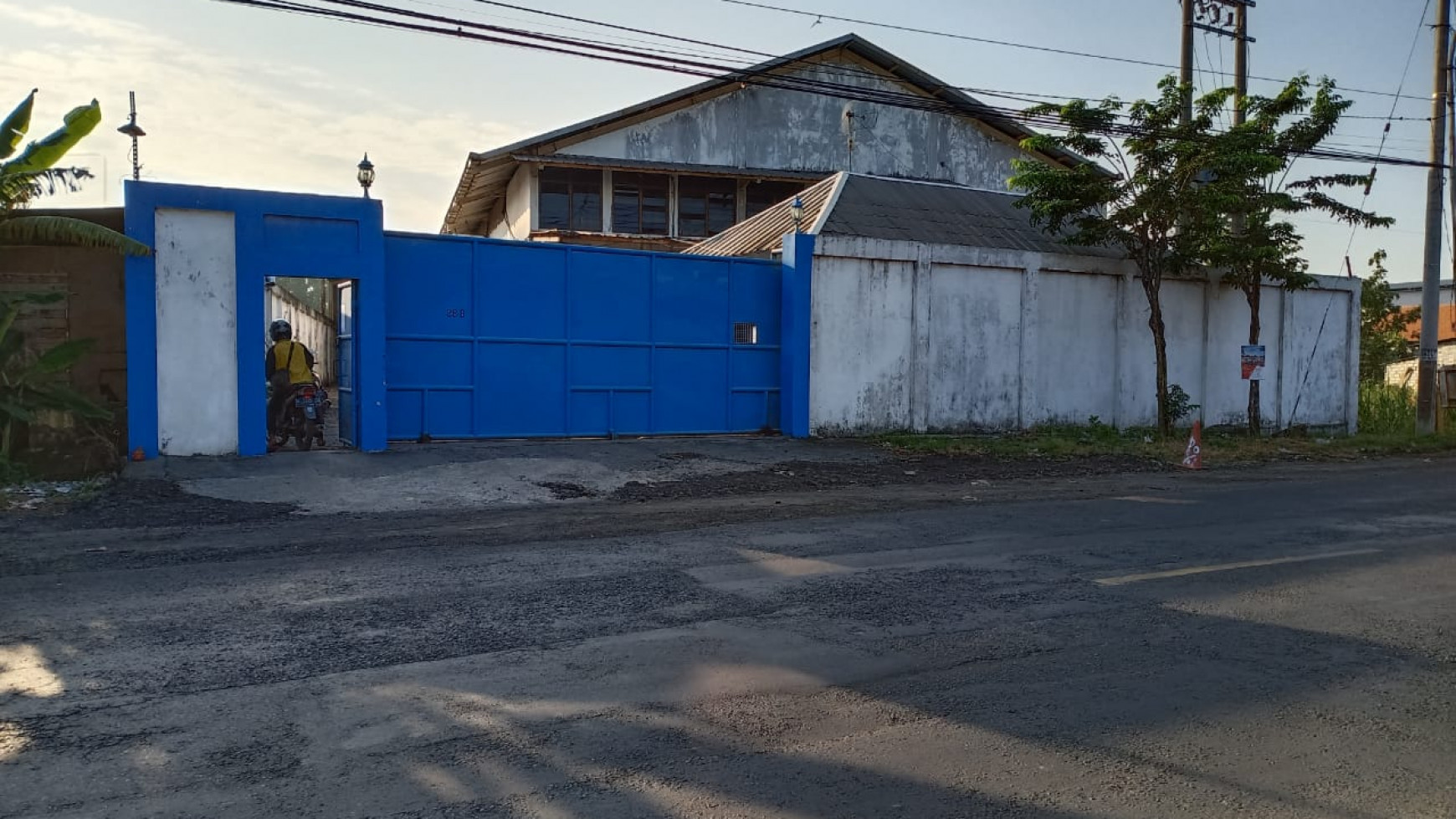 Dijual Gudang Raya Kedamean Gresik Jatim - Akses Kontainer - Akses Jalan TOL - Strategis Lokasi