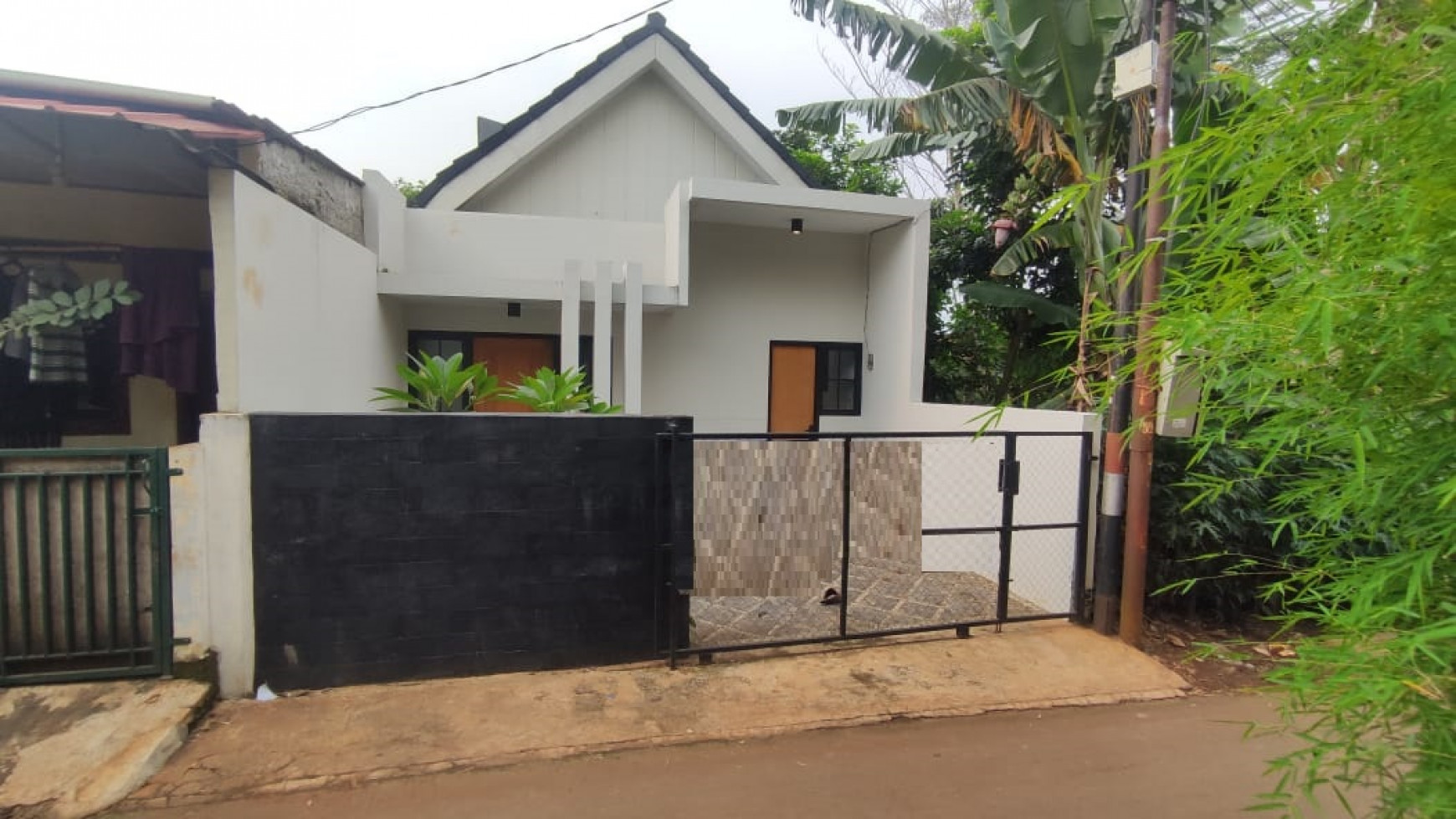 Rumah minimalis, brand new bagus, siap huni di Graha Bintaro