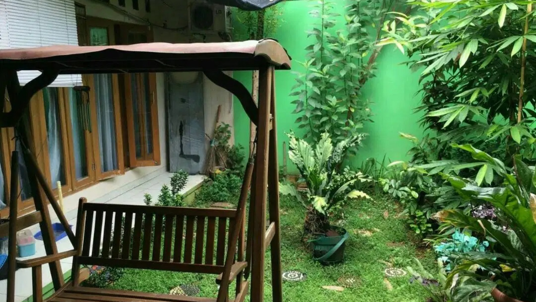 Dijual Rumah Bagus & Rapi di Srengseh Sawah