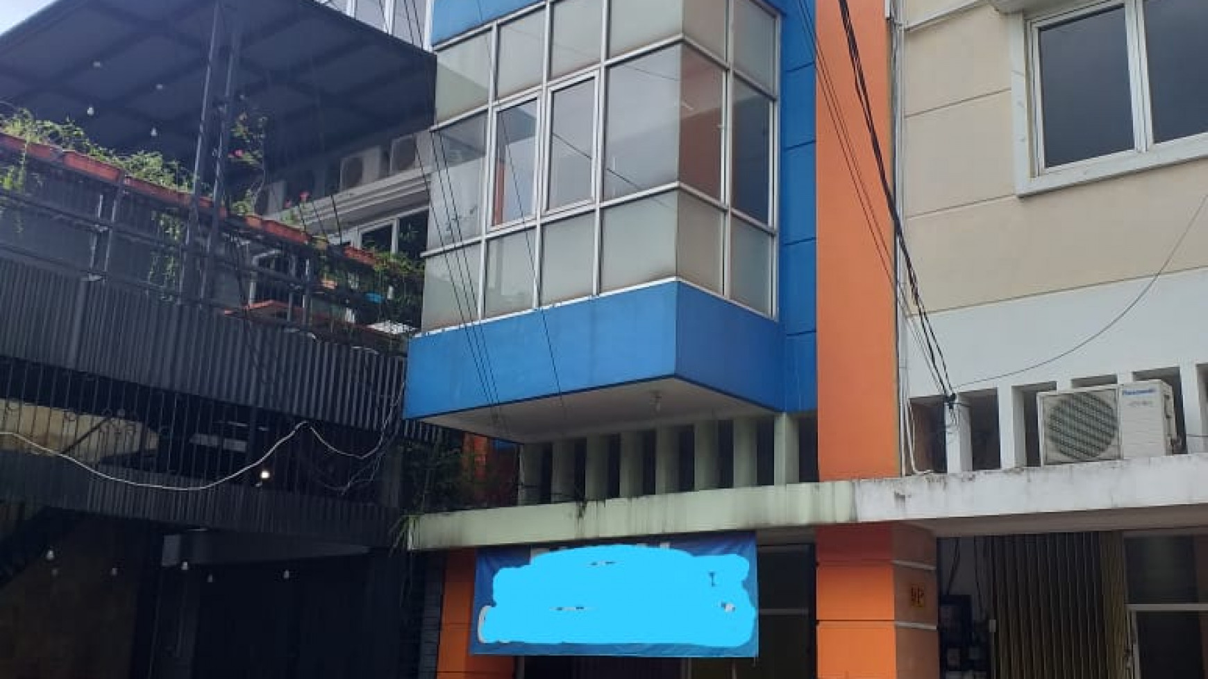 Dijual Cepat Ruko 4 Lantai di Pondok Indah, Jakarta Selatan.