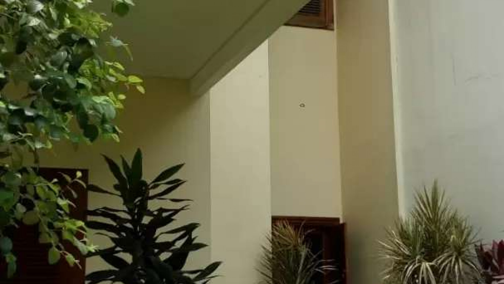 Rumah Tinggal Exclusive Simprug Garden Grogol Selatan Kebayoran Lama Jakarta Selatan