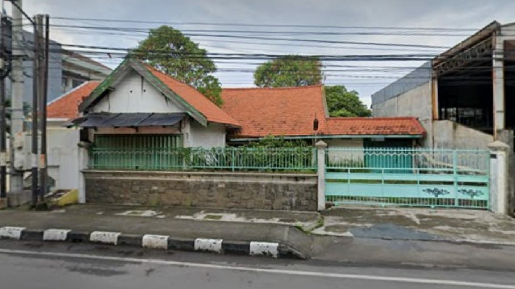 MURAH 21,6jtan/m2 Rumah MERR - Ir.H.Soekarno - NOL Jalan Raya - Surabaya Timur - Komersial area cocok Buat Segala Usaha