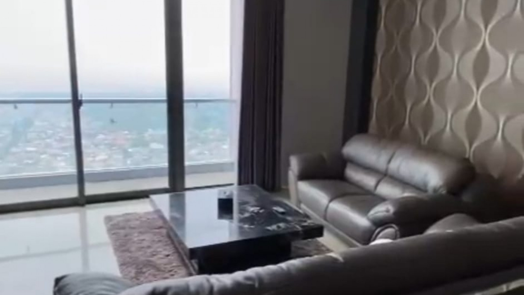 Sewa Apartemen Voila Ciputra World Surabaya - 2 Bedroom - Full Furnished - PRIVATE Balkony