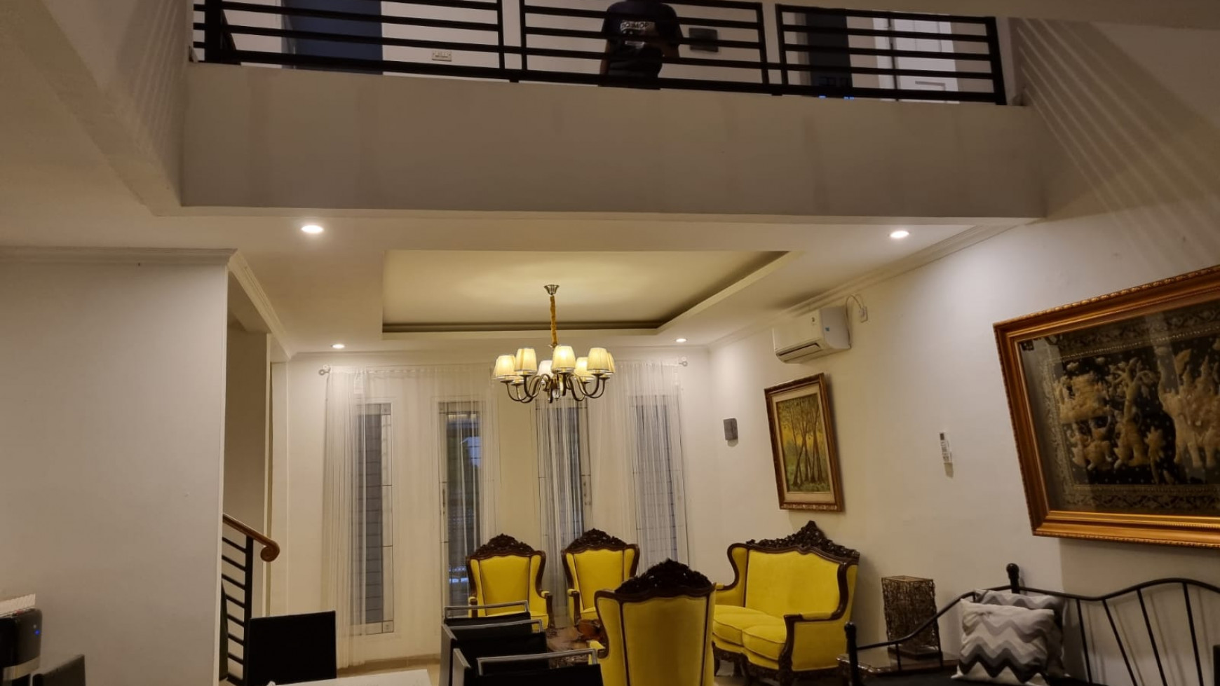 Rumah Dengan Interior MEWAH dan Siap Huni @Rajawali, Bintaro