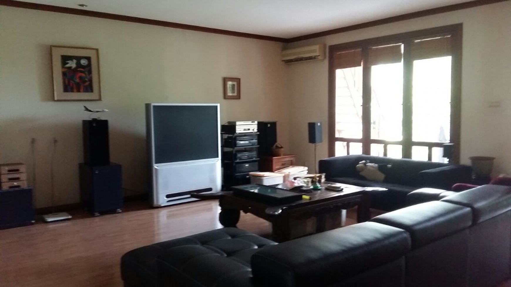 Rumah minimalis nuansa jawa,asri di Rempoa Tangerang Selatan