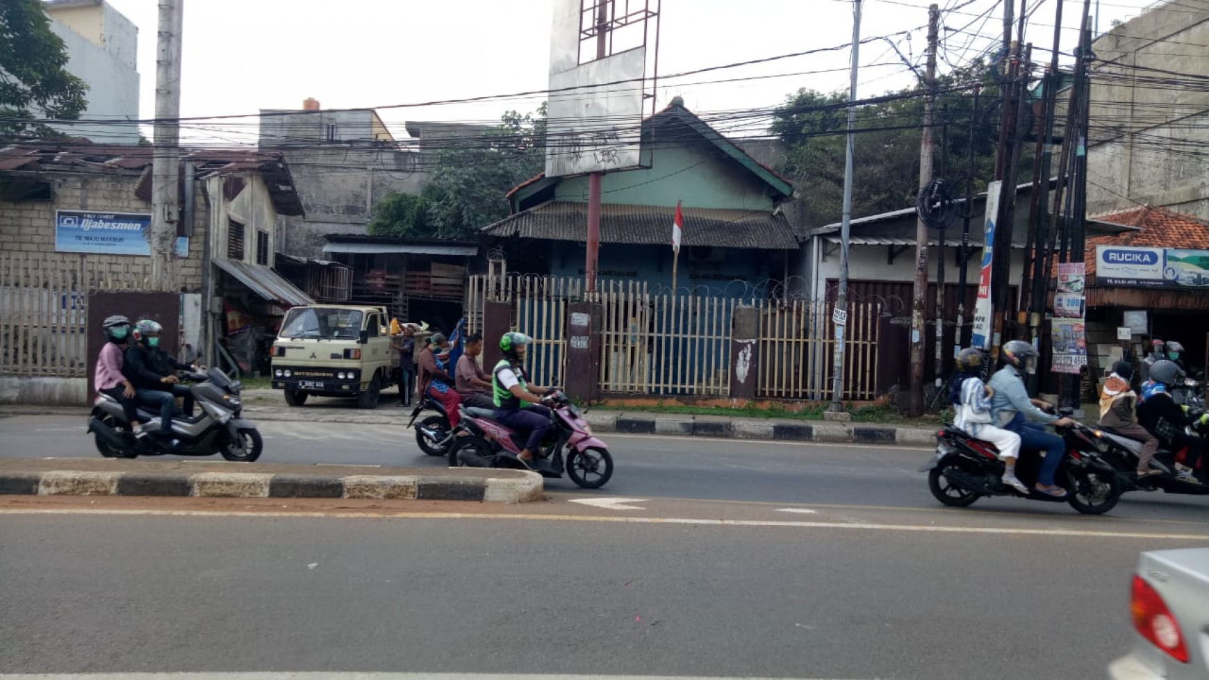 Kavling lokasi oke,pinggir jalan di Ciputat Tangerang