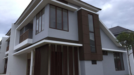 Rumah Keren Lingkungan Cluster Dekat Pusat Bisnis Diarea Graha Bintaro (Fortune) .