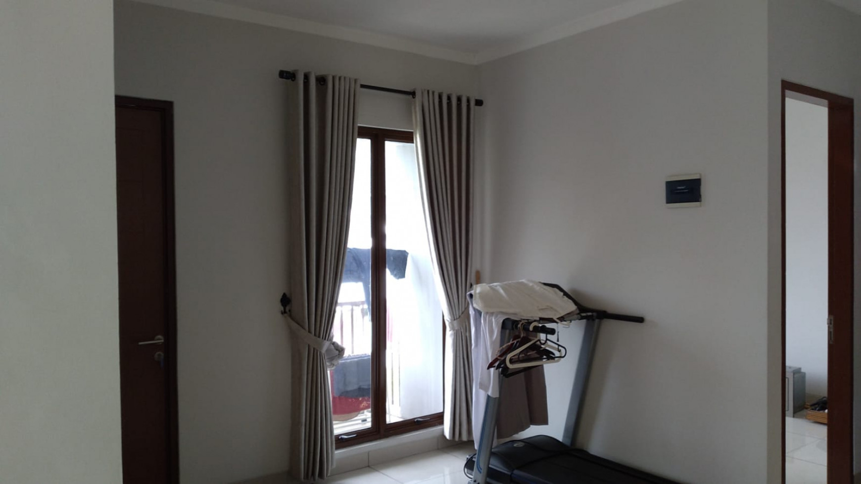 Rumah Keren Lingkungan Cluster Dekat Pusat Bisnis Diarea Graha Bintaro (Fortune) .