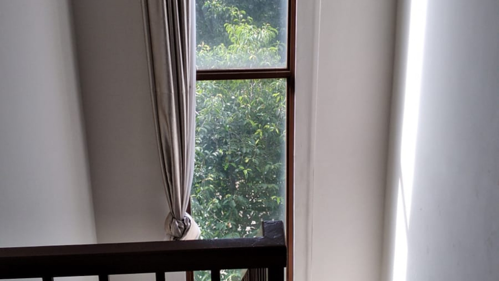 Rumah Keren Lingkungan Cluster Dekat Pusat Bisnis Diarea Graha Bintaro (Fortune) .