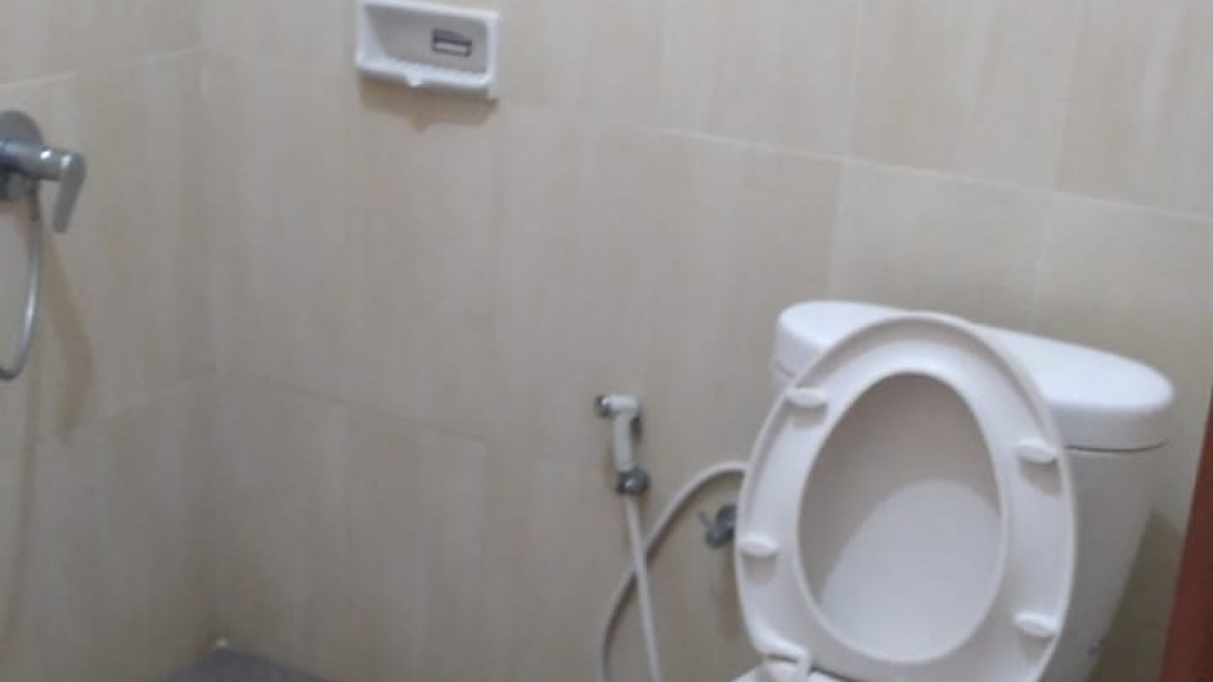 Rumah Keren Lingkungan Cluster Dekat Pusat Bisnis Diarea Graha Bintaro (Fortune) .